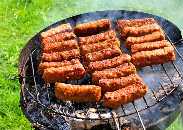 Cum să prepari cei mai delicioși mici la grătar